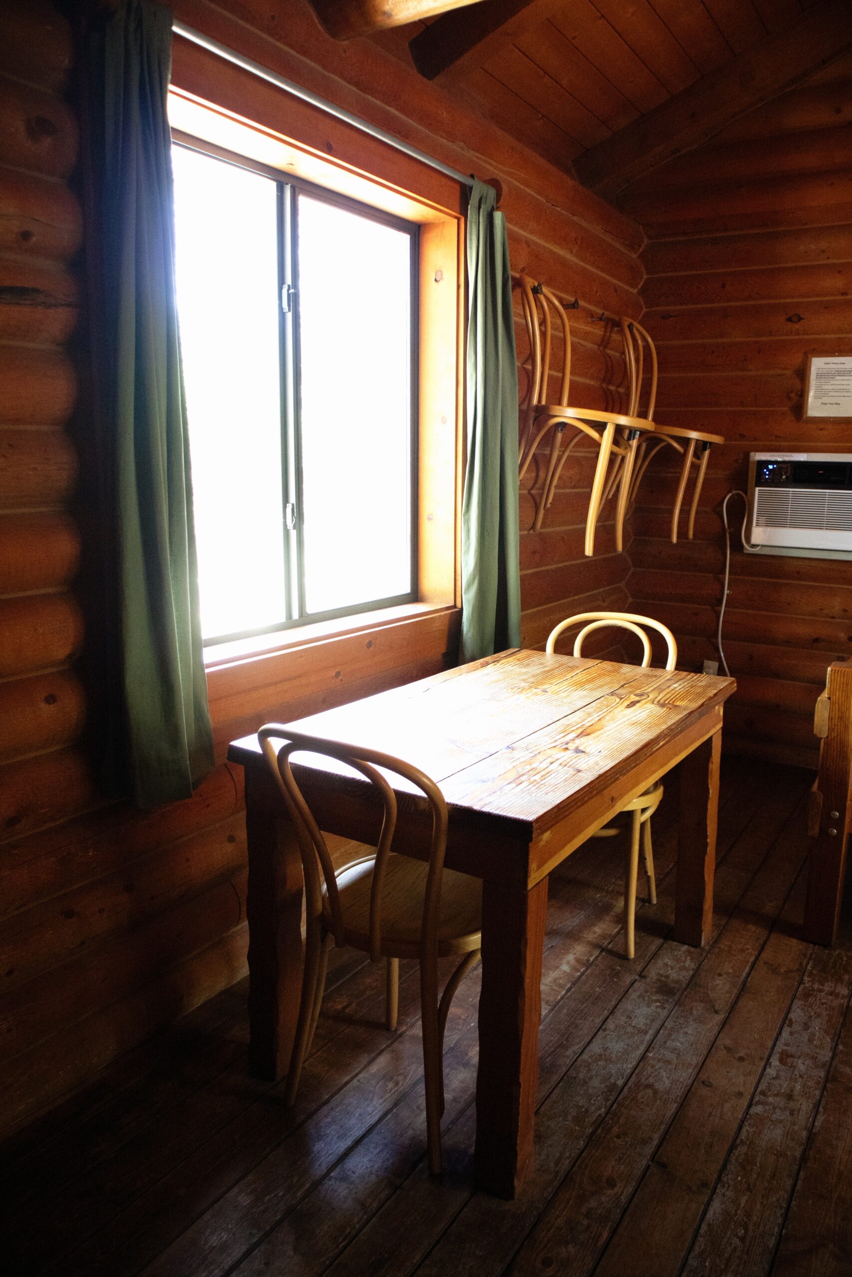Staying at Dead Horse Ranch State Park - Bobcat Cabin at Dead Horse Ranch State Park