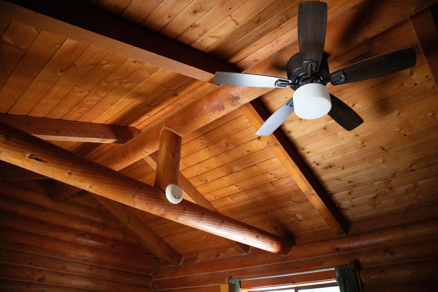 Staying at Dead Horse Ranch State Park - Bobcat Cabin at Dead Horse Ranch State Park