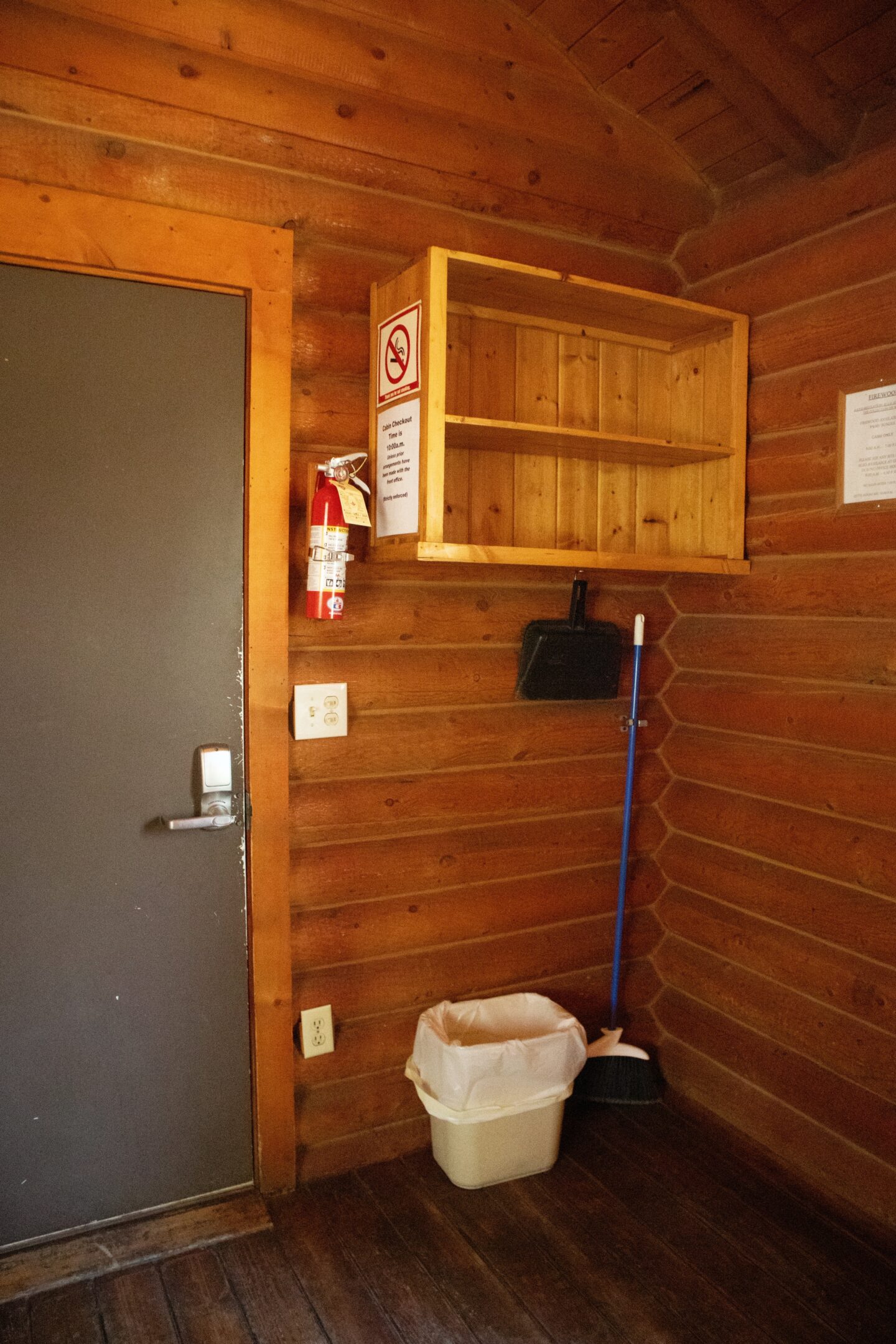 Staying at Dead Horse Ranch State Park - Bobcat Cabin at Dead Horse Ranch State Park